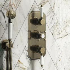 Chatsworth 1928 Antique Brass Traditional Shower With Concealed Valve, 8" Head + Handset -Shower Baths Discount ch63vabpk1d2